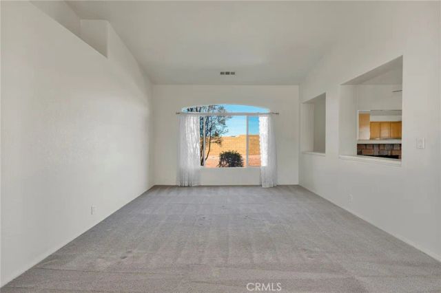 18766 Kitom, Apple Valley, CA 92308