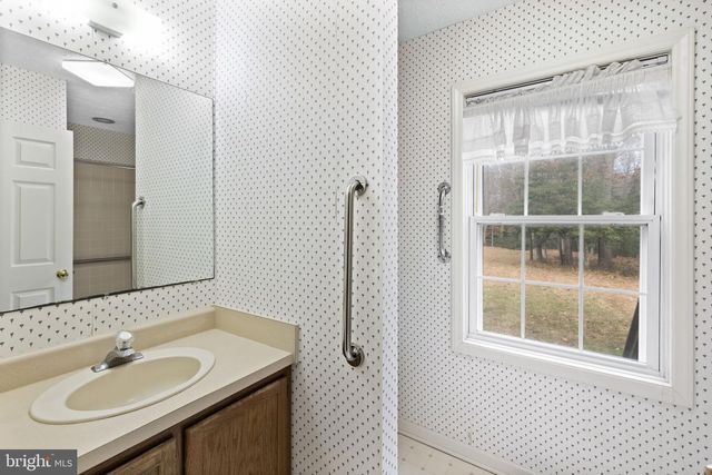 49 GROVE DR, Montross, VA 22520