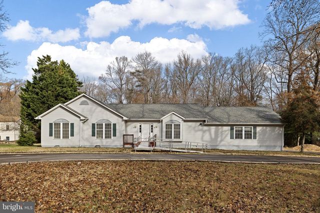 49 GROVE DR, Montross, VA 22520