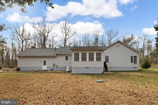 49 GROVE DR, Montross, VA 22520