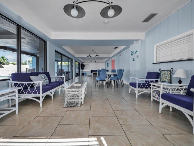 7321 CENTRAL AVENUE 307, St Petersburg, FL 33710