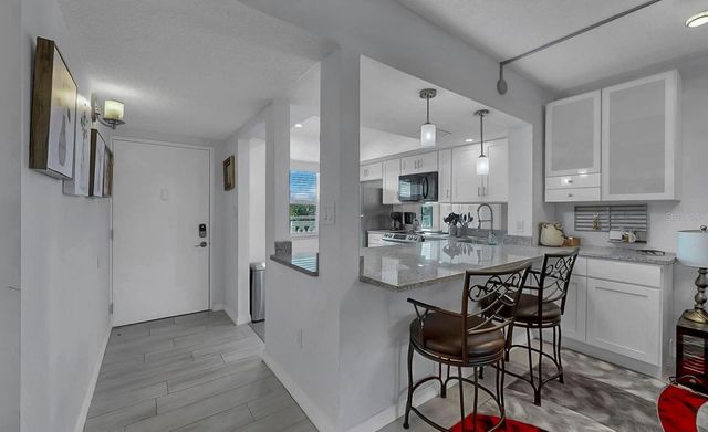 7321 CENTRAL AVENUE 307, St Petersburg, FL 33710