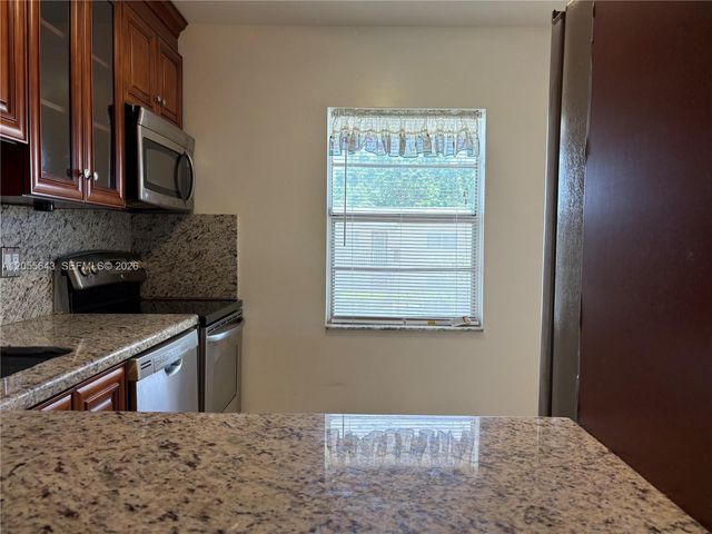 7305 NW 4th Pl 201, Margate, FL 33063