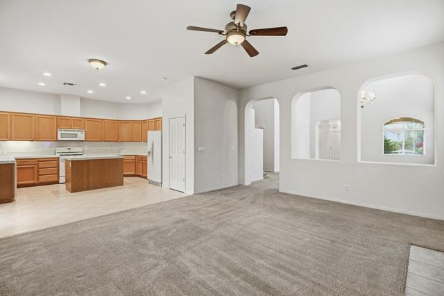 9952 Benevento Way, Elk Grove, CA 95757