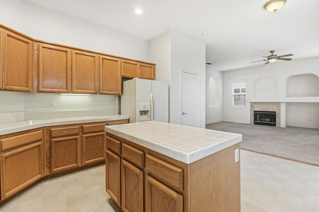 9952 Benevento Way, Elk Grove, CA 95757