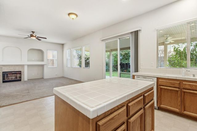 9952 Benevento Way, Elk Grove, CA 95757