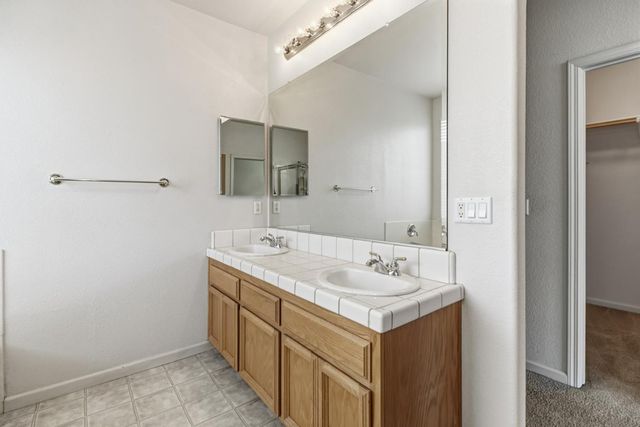 9952 Benevento Way, Elk Grove, CA 95757