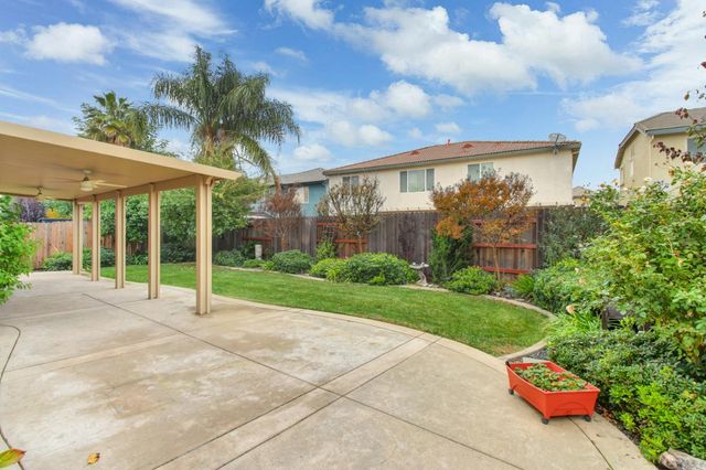 9952 Benevento Way, Elk Grove, CA 95757