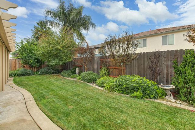 9952 Benevento Way, Elk Grove, CA 95757