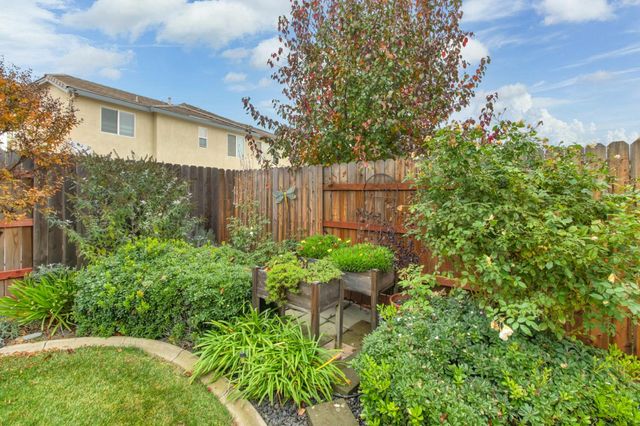 9952 Benevento Way, Elk Grove, CA 95757