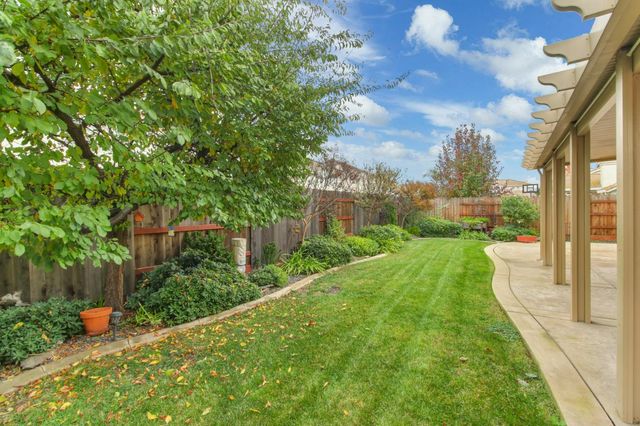 9952 Benevento Way, Elk Grove, CA 95757