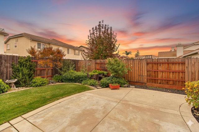 9952 Benevento Way, Elk Grove, CA 95757