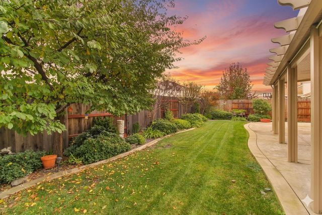 9952 Benevento Way, Elk Grove, CA 95757