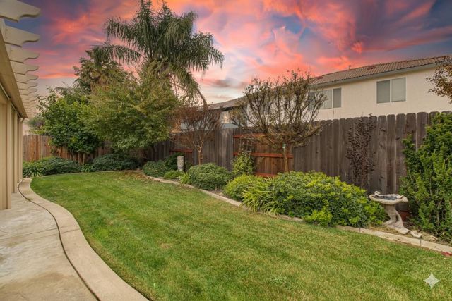 9952 Benevento Way, Elk Grove, CA 95757