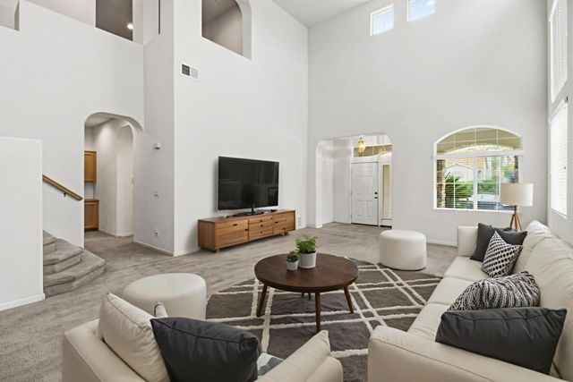 9952 Benevento Way, Elk Grove, CA 95757