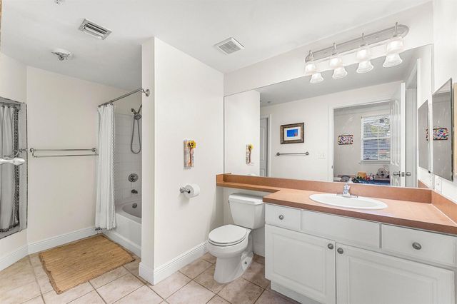 2012 Alta Meadows Lane 111, Delray Beach, FL 33444