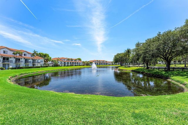 2012 Alta Meadows Lane 111, Delray Beach, FL 33444