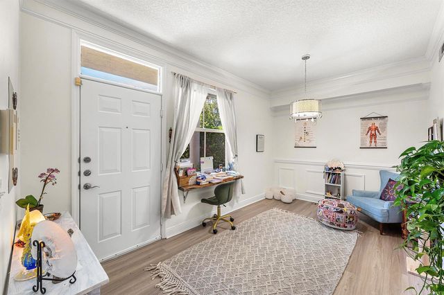 2012 Alta Meadows Lane 111, Delray Beach, FL 33444