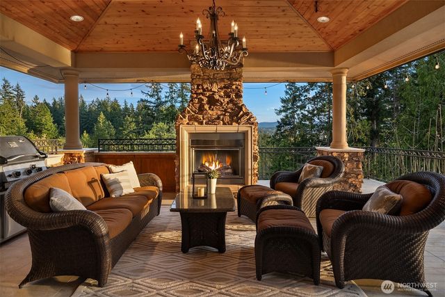 20615 NE 16th Street, Sammamish, WA 98074