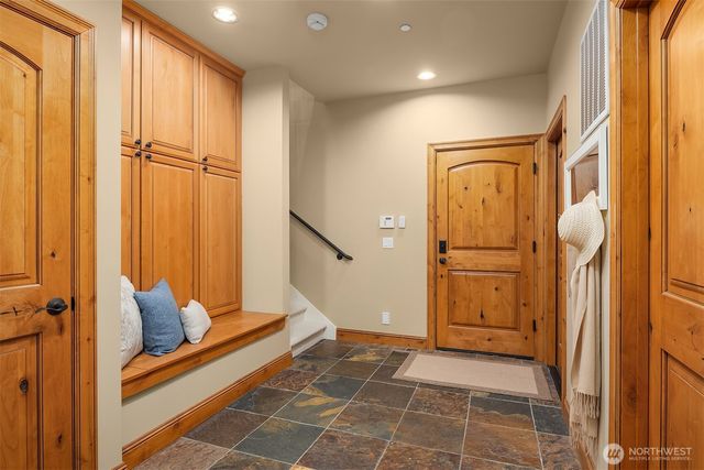 20615 NE 16th Street, Sammamish, WA 98074