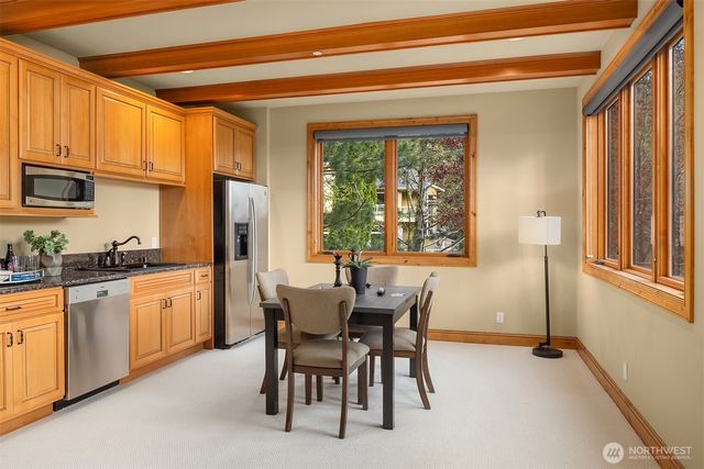 20615 NE 16th Street, Sammamish, WA 98074
