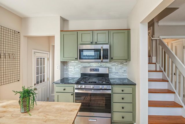 210 Curtice Street W, West Saint Paul, MN 55118