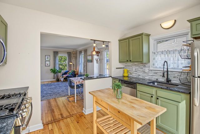 210 Curtice Street W, West Saint Paul, MN 55118