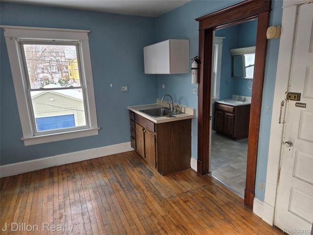 115 College Place, Ypsilanti, MI 48197