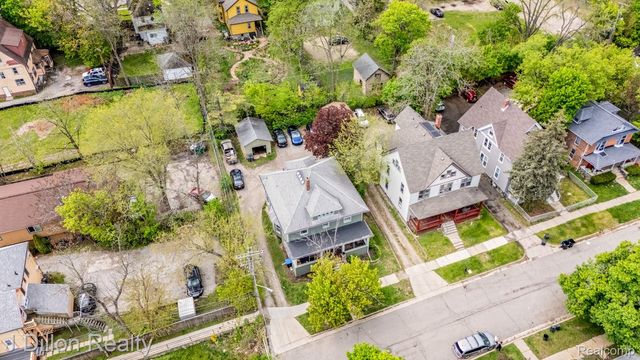 115 College Place, Ypsilanti, MI 48197