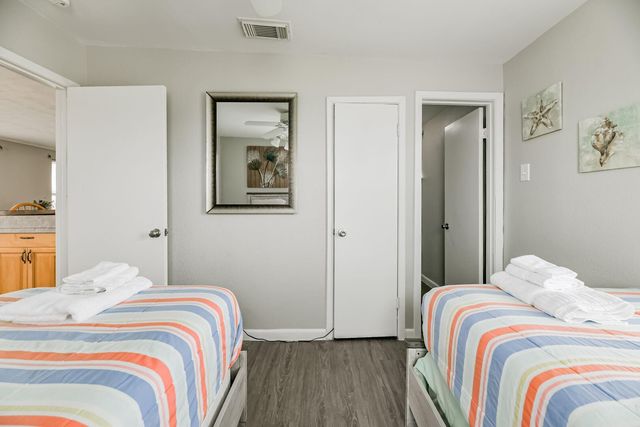 4214 Liberty Drive, Galveston, TX 77554