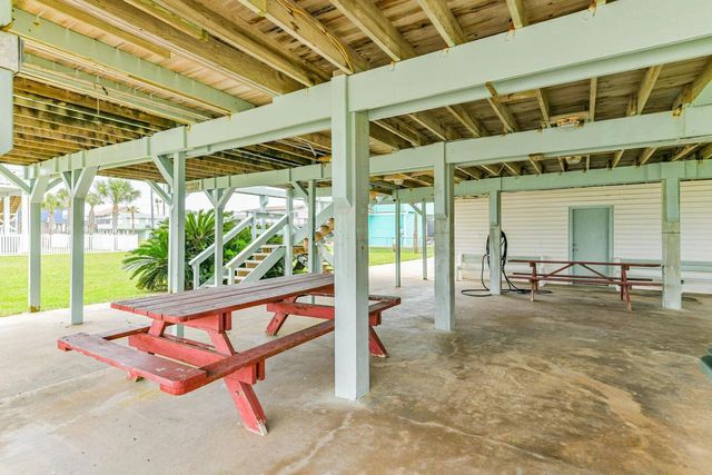 4214 Liberty Drive, Galveston, TX 77554