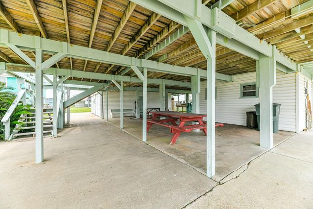 4214 Liberty Drive, Galveston, TX 77554