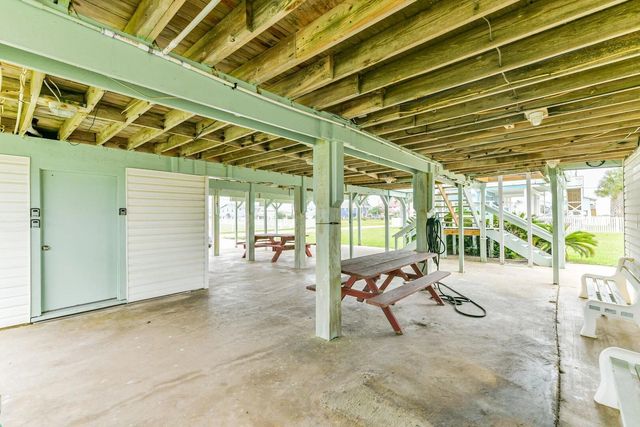 4214 Liberty Drive, Galveston, TX 77554