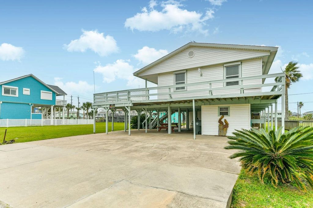 4214 Liberty Drive, Galveston, TX 77554