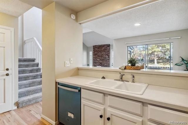 2901 W Long Drive G, Littleton, CO 80120