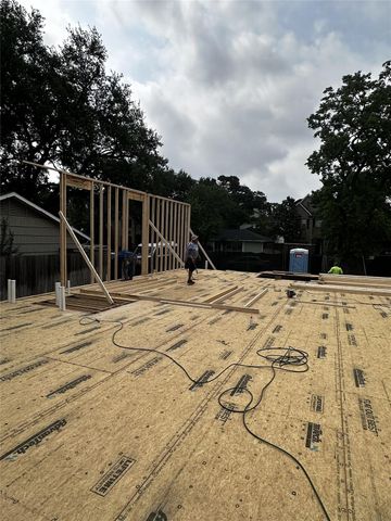 4904 Imperial Street, Bellaire, TX 77401