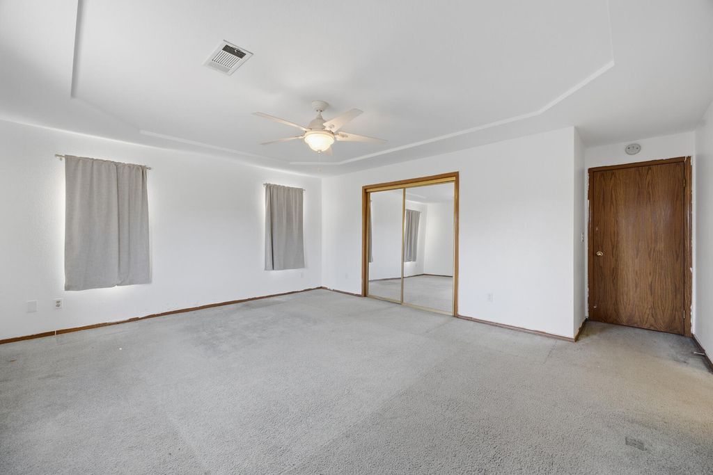 Image 26 of property listing at 4324 W Orchard Avenue, Visalia, CA 93277