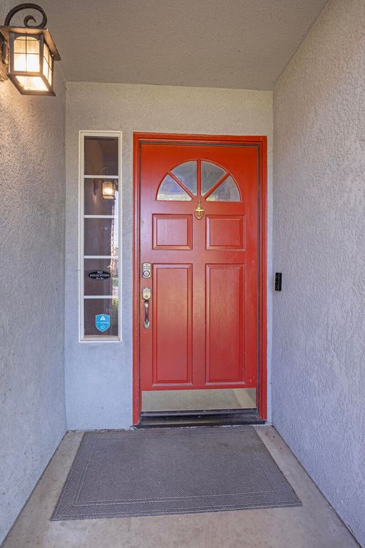 Image 5 of property listing at 4324 W Orchard Avenue, Visalia, CA 93277