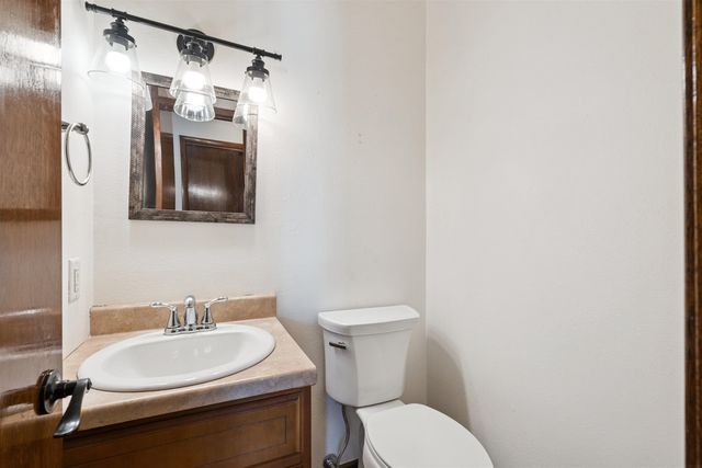 1217 N 4th Street, Manchester, IA 52057