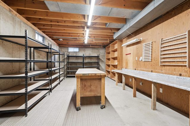 1217 N 4th Street, Manchester, IA 52057