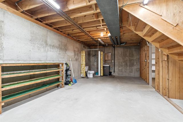 1217 N 4th Street, Manchester, IA 52057