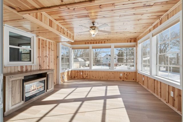 1217 N 4th Street, Manchester, IA 52057