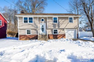 11 Dadio Road, Hamden, CT 06517
