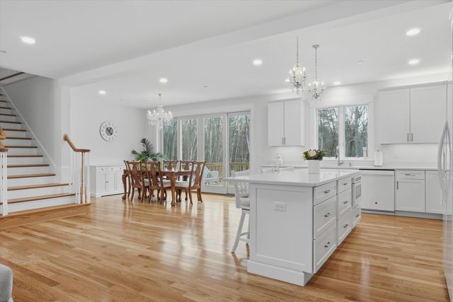 14 Lefevre Dr, Kingston, NH 03848