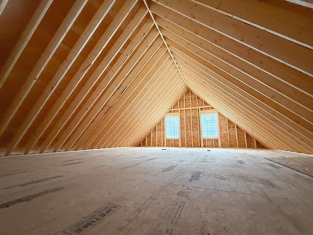 14 Lefevre Dr, Kingston, NH 03848