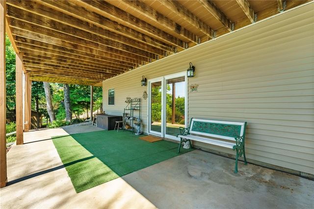 22451 Indian Point Road, Garfield, AR 72732