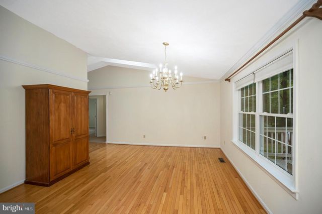 1011 EASTOVER PKWY, Locust Grove, VA 22508
