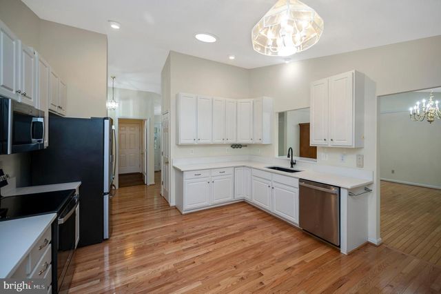 1011 EASTOVER PKWY, Locust Grove, VA 22508