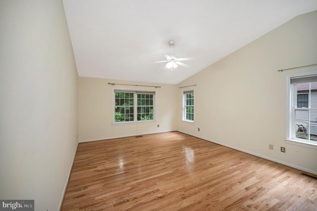 1011 EASTOVER PKWY, Locust Grove, VA 22508