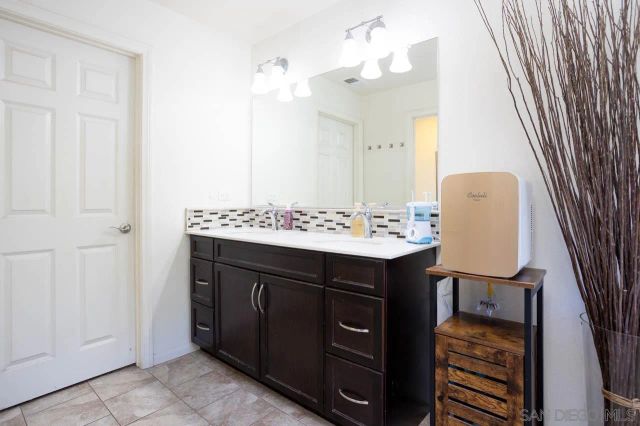 13220 Midnight Star Way, Lakeside, CA 92040